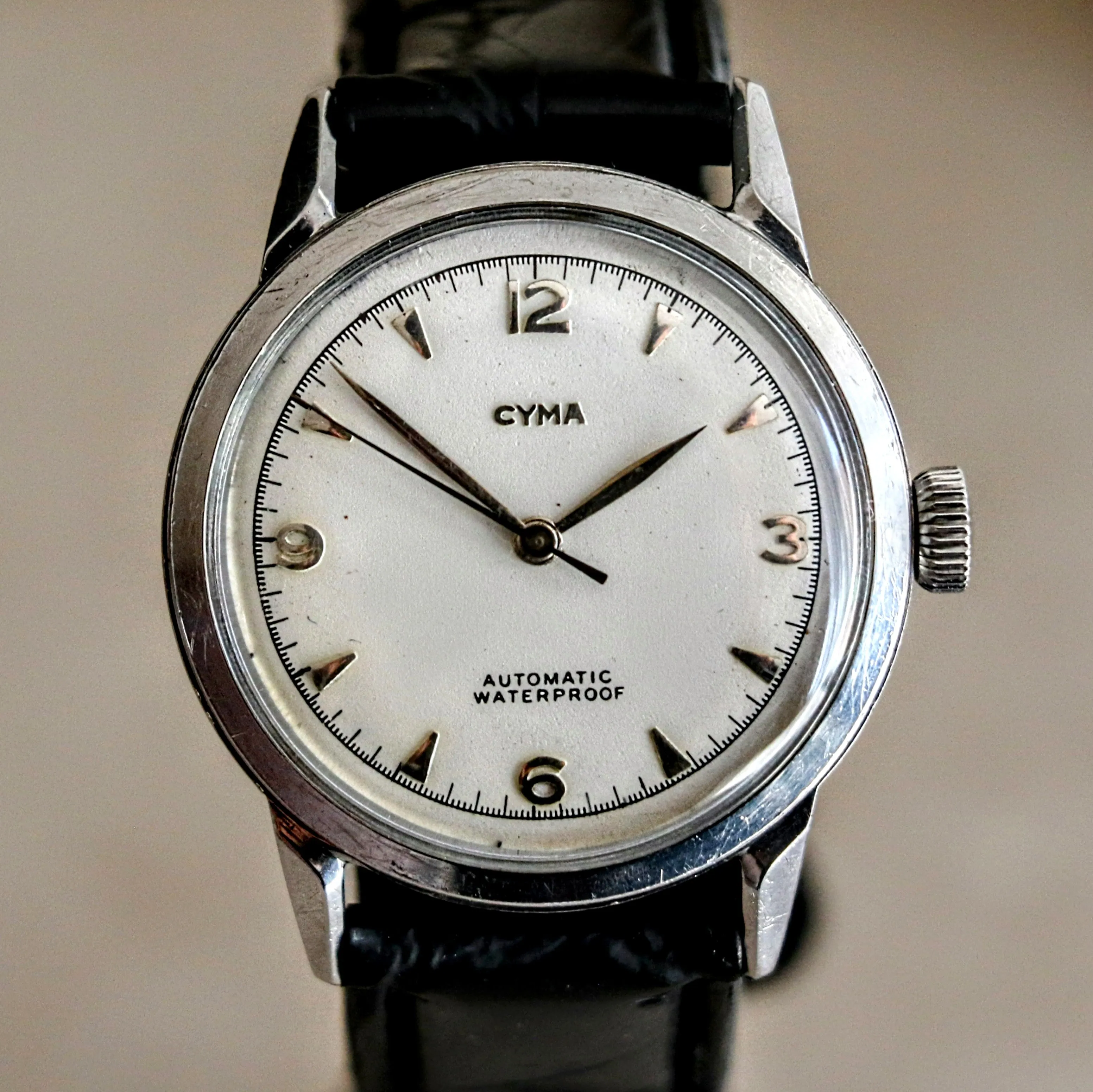 CYMA Bumper Automatic Cal. R.420 Watch - Vintage Swiss Made Wristwatch