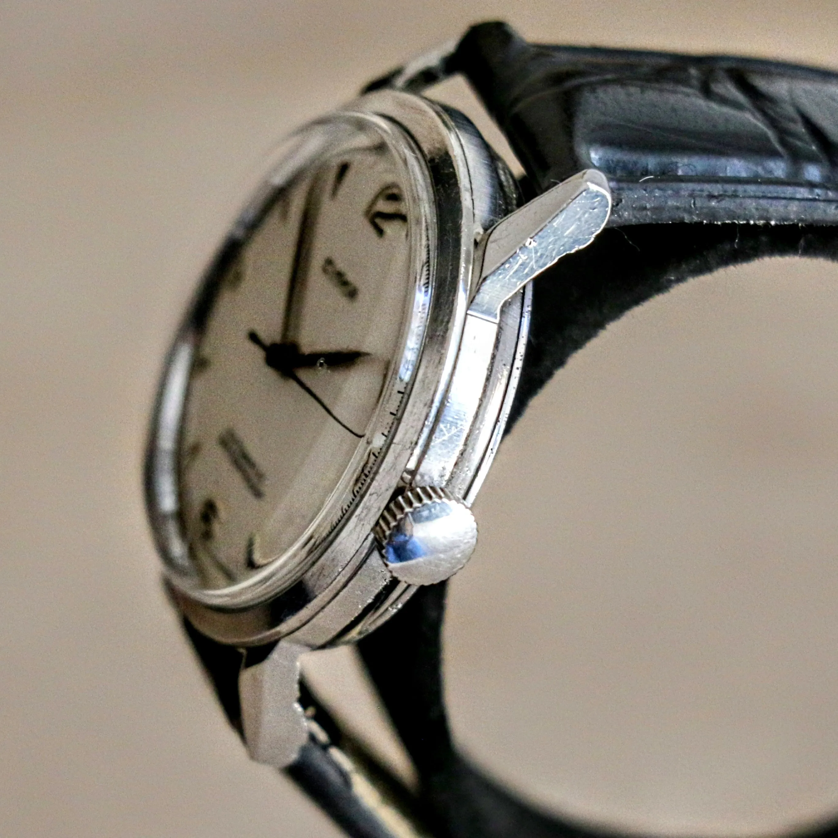 CYMA Bumper Automatic Cal. R.420 Watch - Vintage Swiss Made Wristwatch