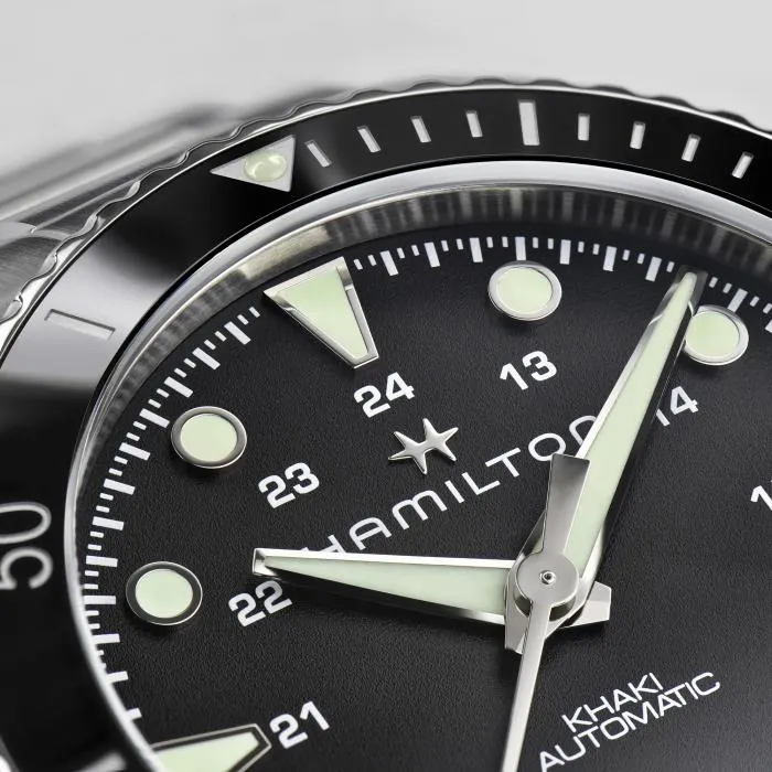 Khaki Navy Scuba Auto
 H82515130