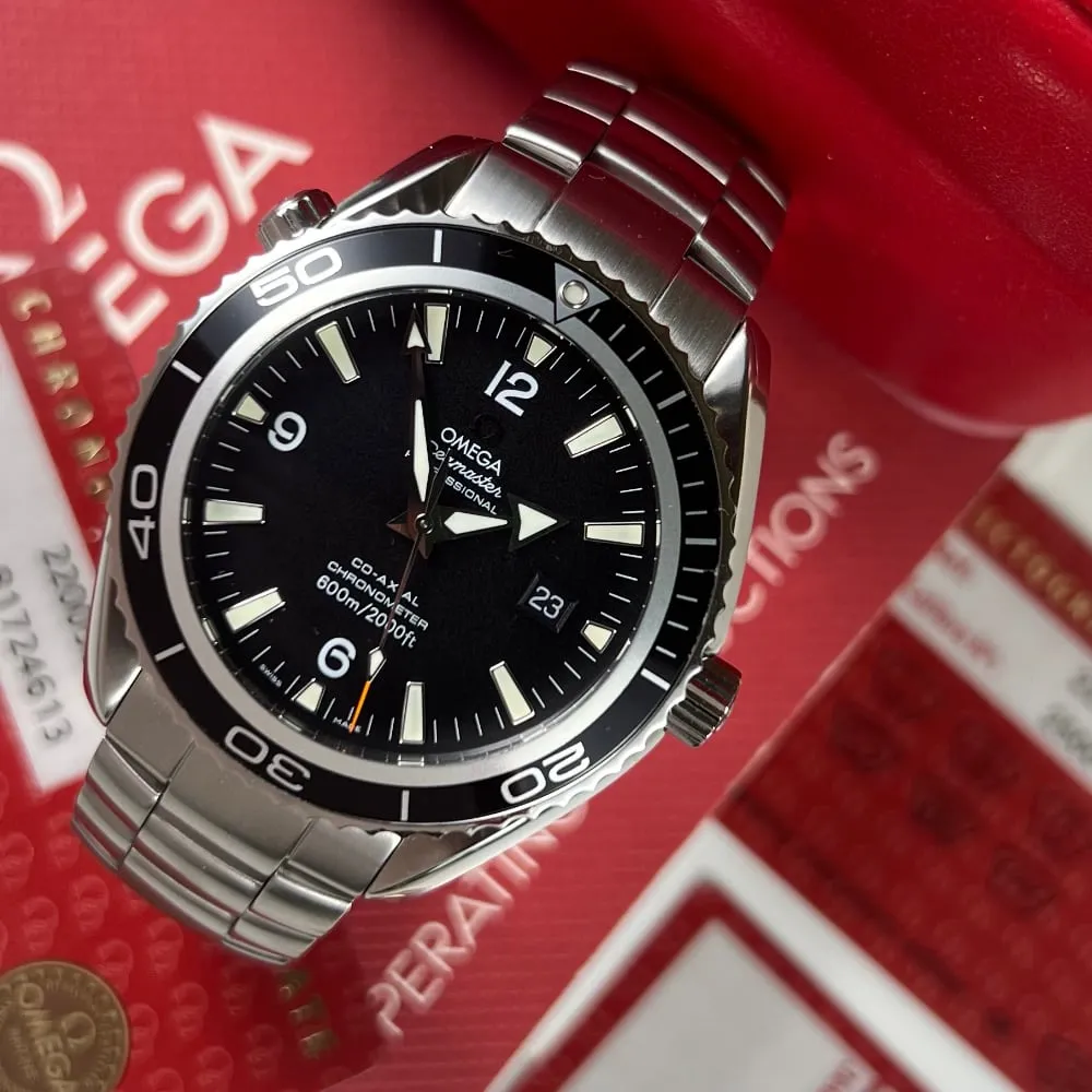 Omega Seamaster Planet Ocean 22005000 2500XL (2010)