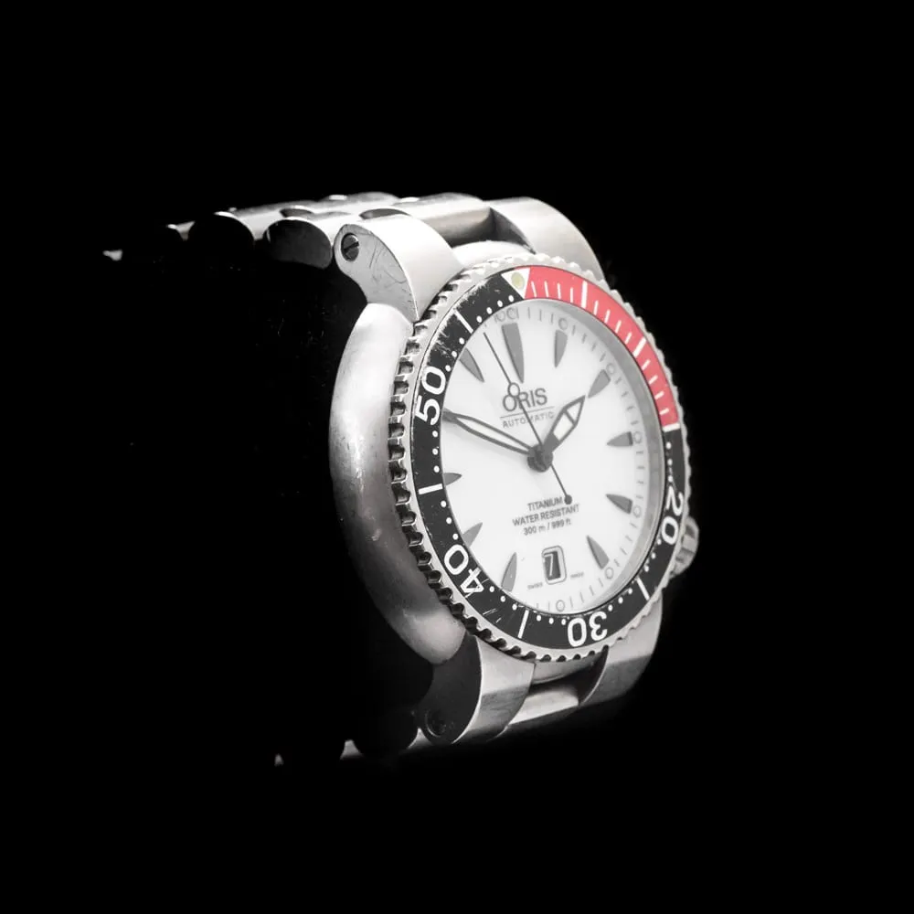 Oris Divers Titan Date - Full Lume Dial