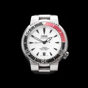 Oris Divers Titan Date - Full Lume Dial