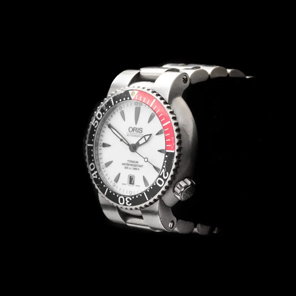 Oris Divers Titan Date - Full Lume Dial