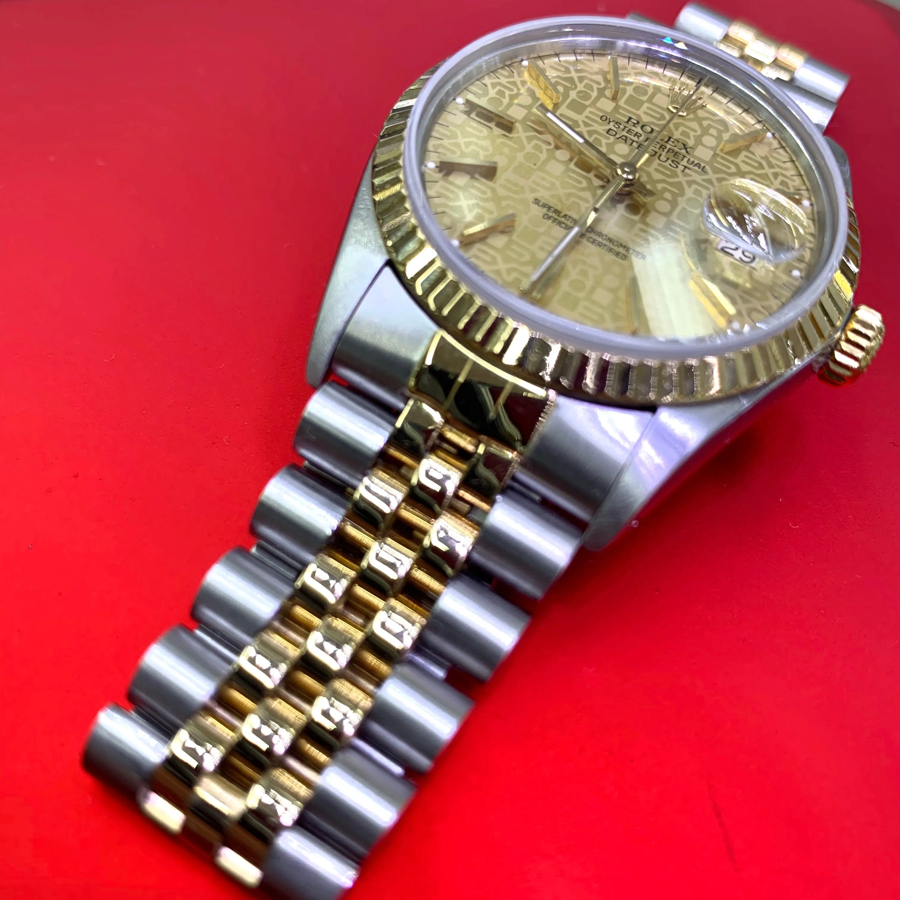 Rolex Datejust Watch with Two-tone Jubilee Bracelet (36 mm, quick set, jubilee dial)