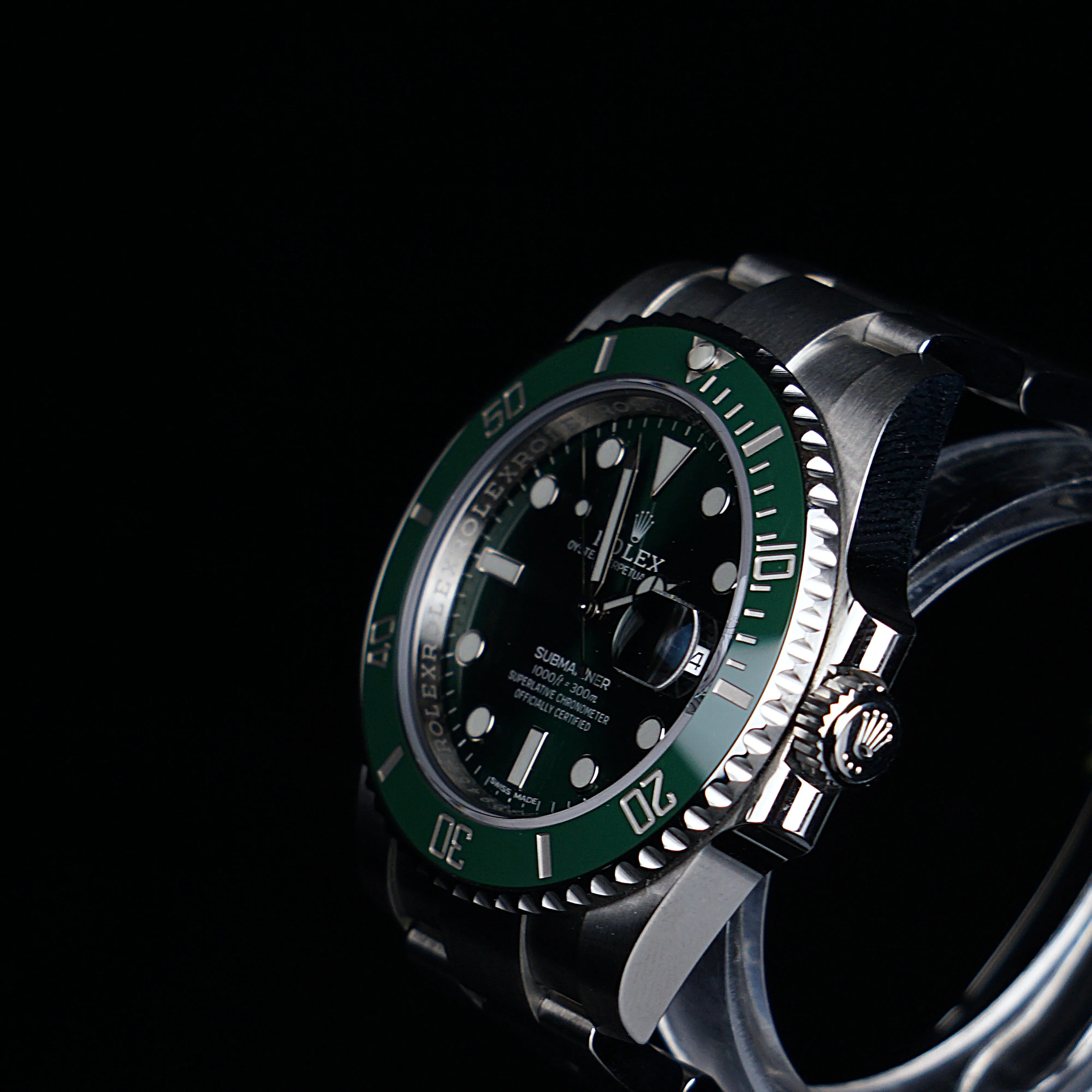 Rolex Submariner Date 116610LV "Hulk"