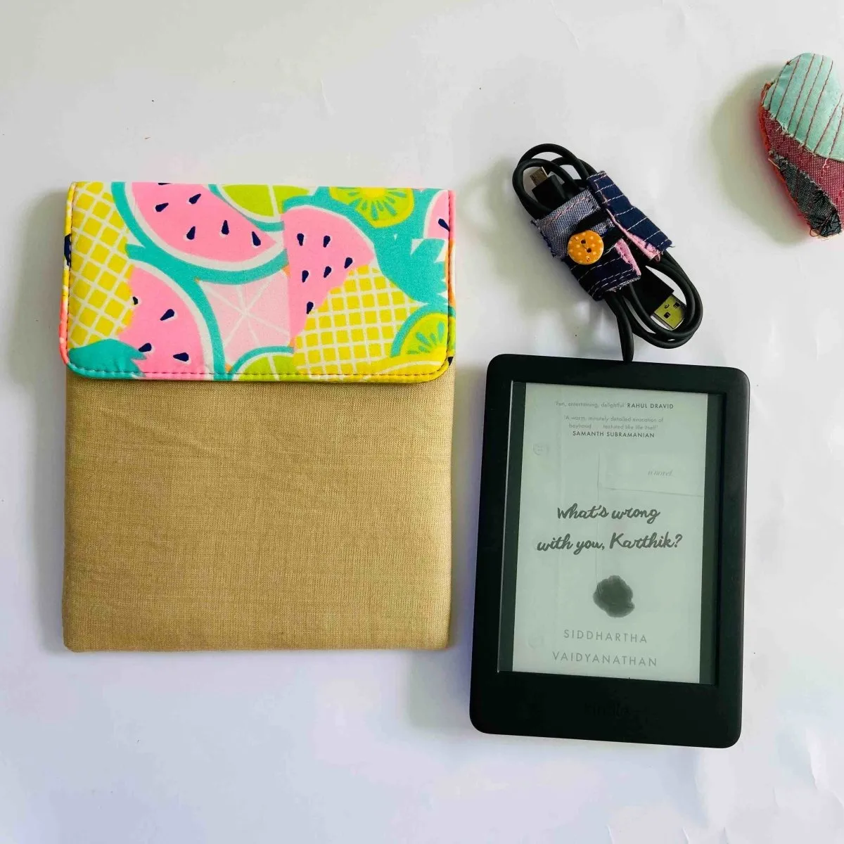 Unique Kindle Sleeve- Golden with print- Fits all Kindle