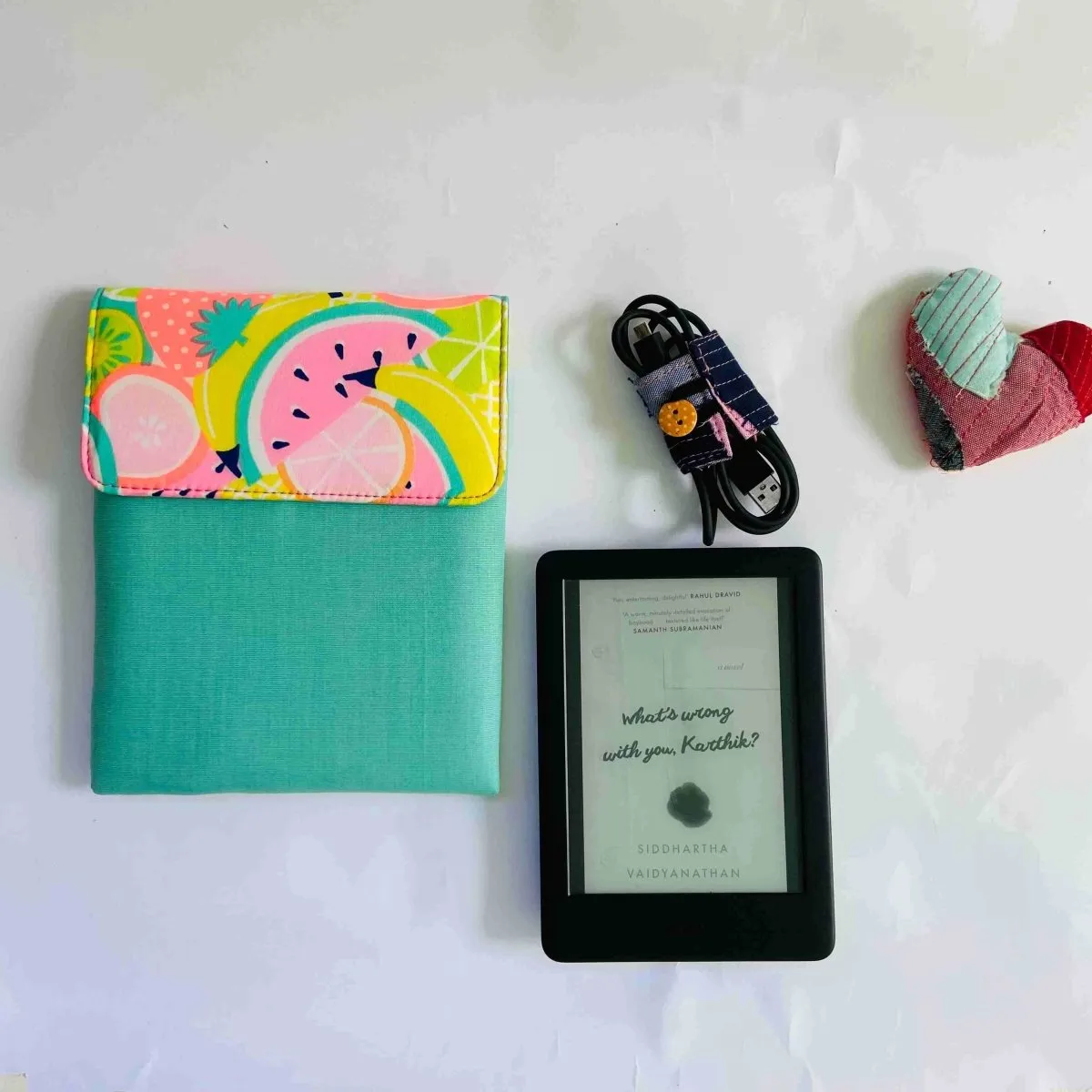 Unique Kindle Sleeve- Green with print -Fits all Kindle