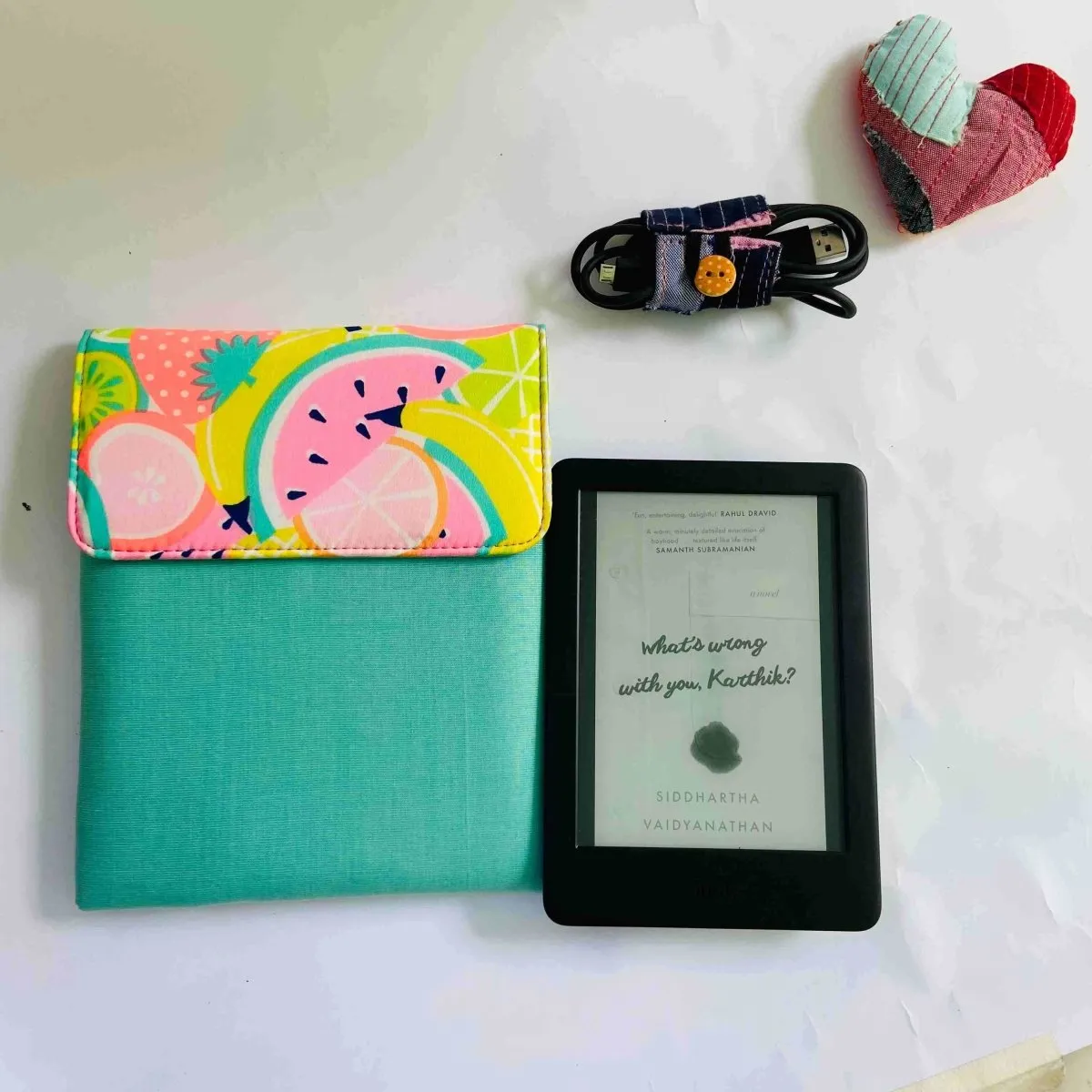 Unique Kindle Sleeve- Green with print -Fits all Kindle