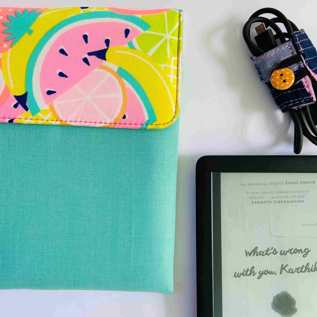 Unique Kindle Sleeve- Green with print -Fits all Kindle